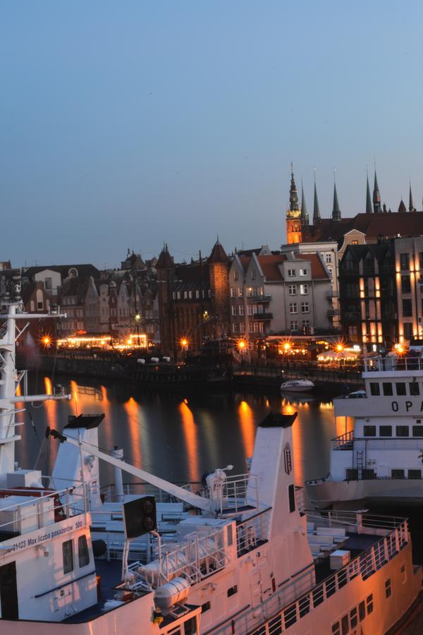 Komturia Old Town By Fahrenheit Gdańsk Kültér fotó